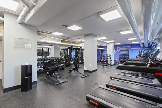 $235,000 | 8 Fordham Hill Ovl, Unit 16B | University Heights