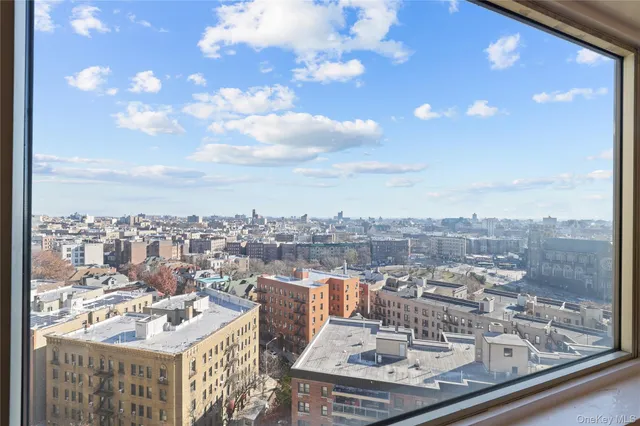 $235,000 | 8 Fordham Hill Ovl, Unit 16B | University Heights