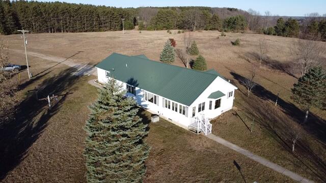 7313 West 12 1/2 Road Mesick, MI 49668 - Photo 6 of 71 2025-11-13-15-29-38-637