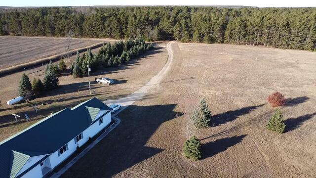 7313 West 12 1/2 Road Mesick, MI 49668 - Photo 10 of 71 2025-11-13-15-30-06-368