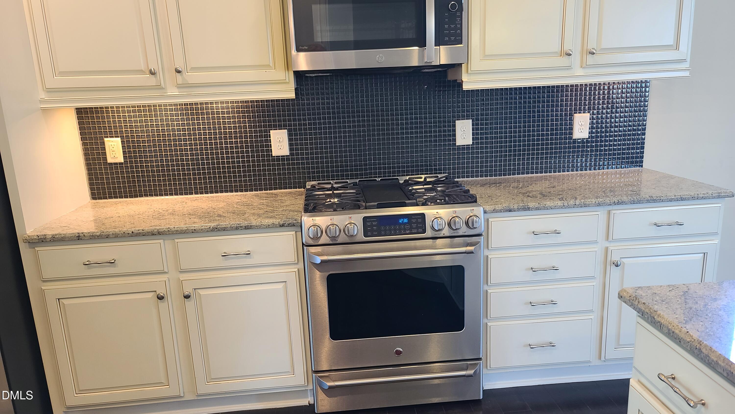 4103 Davis Meadow Street Raleigh, NC 27616 - Photo 10 of 54 Kitchen