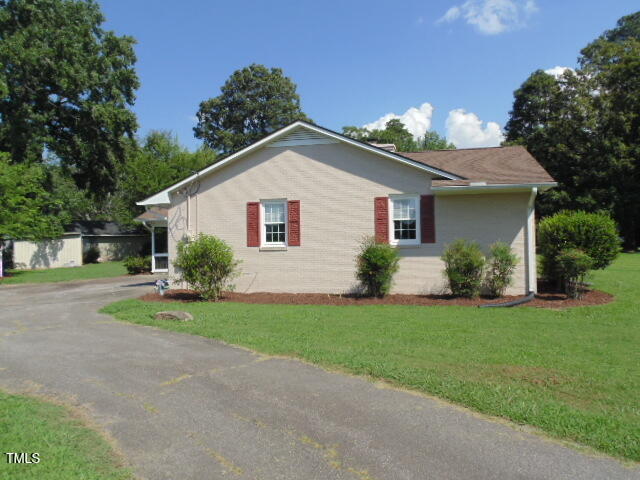 155 Sam Brummitt Road Henderson, NC 27537 - Photo 3 of 41 DSC06949