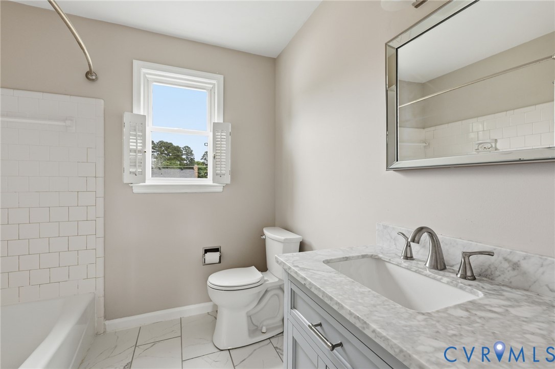 4548 Ridgecrest Lane Colonial Heights, VA 23834 - Photo 24 of 34 Guest bathroom upstairs