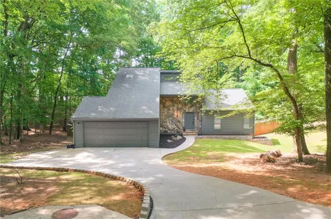 $725,000 | 505 Woodman Place, Roswell, GA 30076