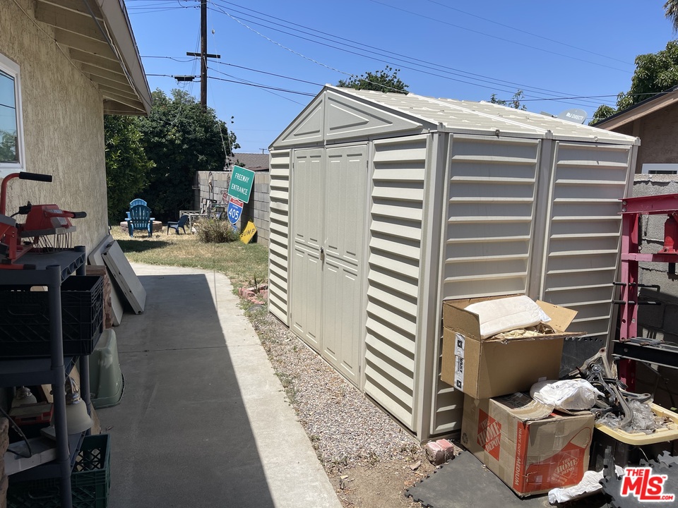 3348 Norfolk Drive Riverside, CA 92503 - Photo 16 of 18