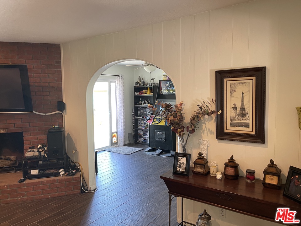 3348 Norfolk Drive Riverside, CA 92503 - Photo 7 of 18