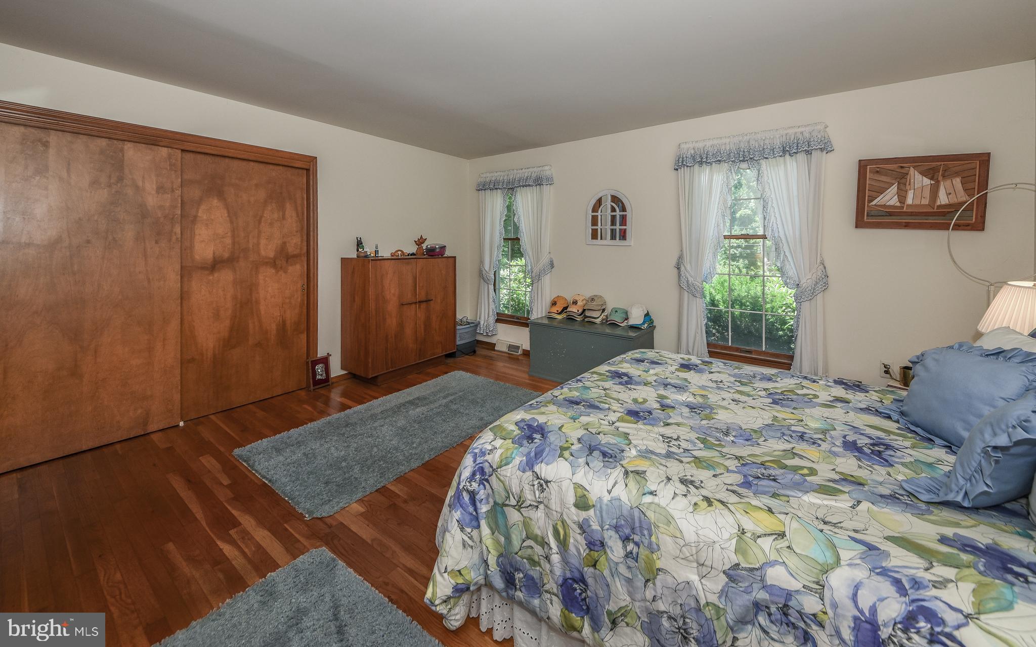104 Jacobs Creek Road Ewing, NJ 08628 - Photo 16 of 34 Gallery Image 16