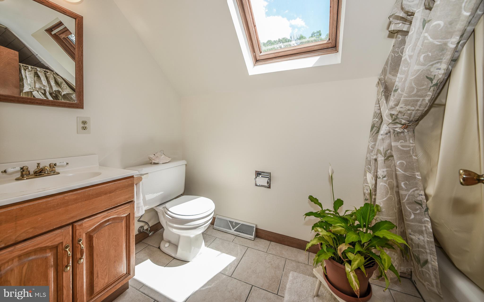 104 Jacobs Creek Road Ewing, NJ 08628 - Photo 22 of 34 Gallery Image 22