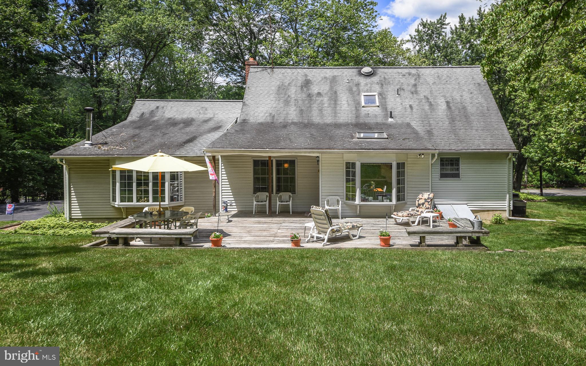 104 Jacobs Creek Road Ewing, NJ 08628 - Photo 27 of 34 Gallery Image 27