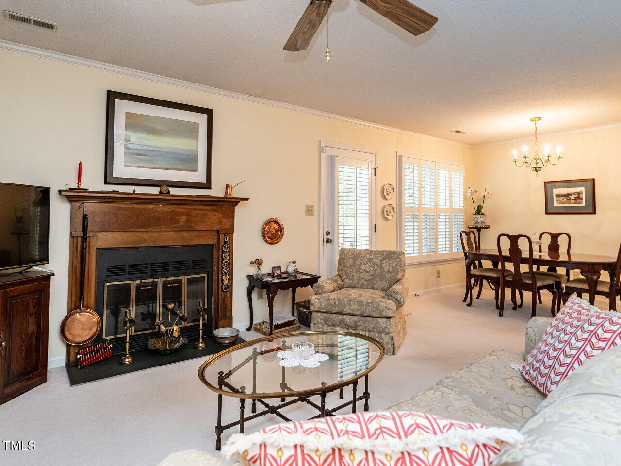 7312 Sweet Bay Lane Raleigh, NC 27615 - Photo 9 of 25 009-1280x960-family-room