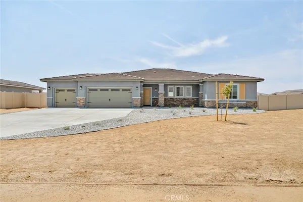 $687,900 | 14891 Desert Lily Court, Apple Valley, CA 92307