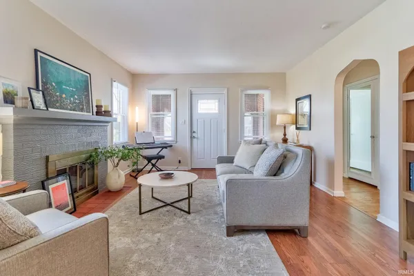 $329,000 | 401-403 South Lincoln Park Drive, Evansville, IN 47714