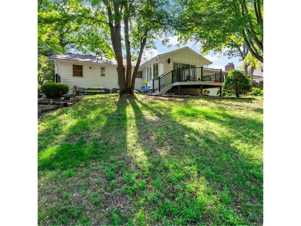 4520 Vandervork Avenue Edina, MN 55436 - Photo 5 of 39