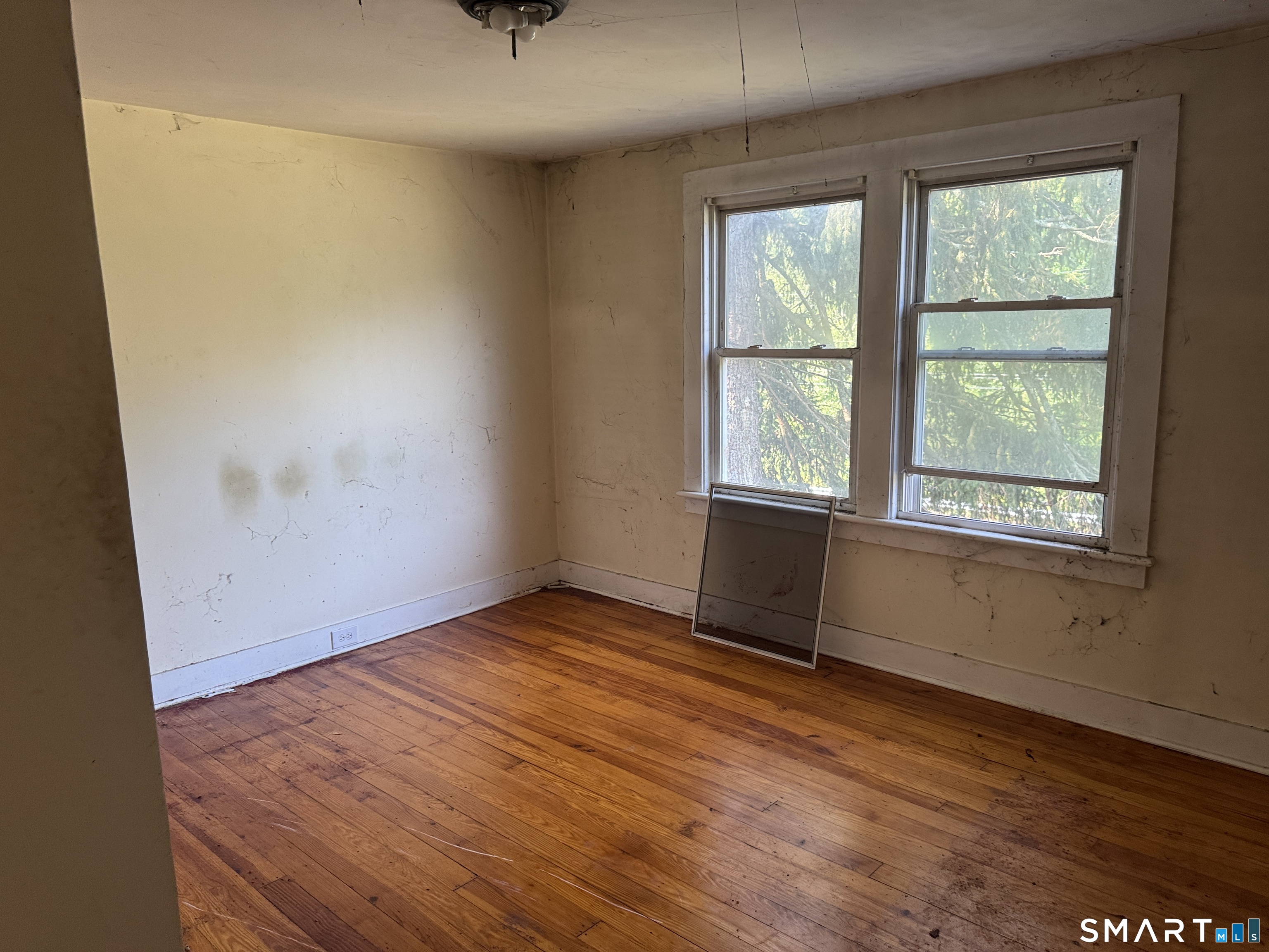 829 Racebrook Road Orange, CT 06477 - Photo 13 of 30 Gallery Image 13
