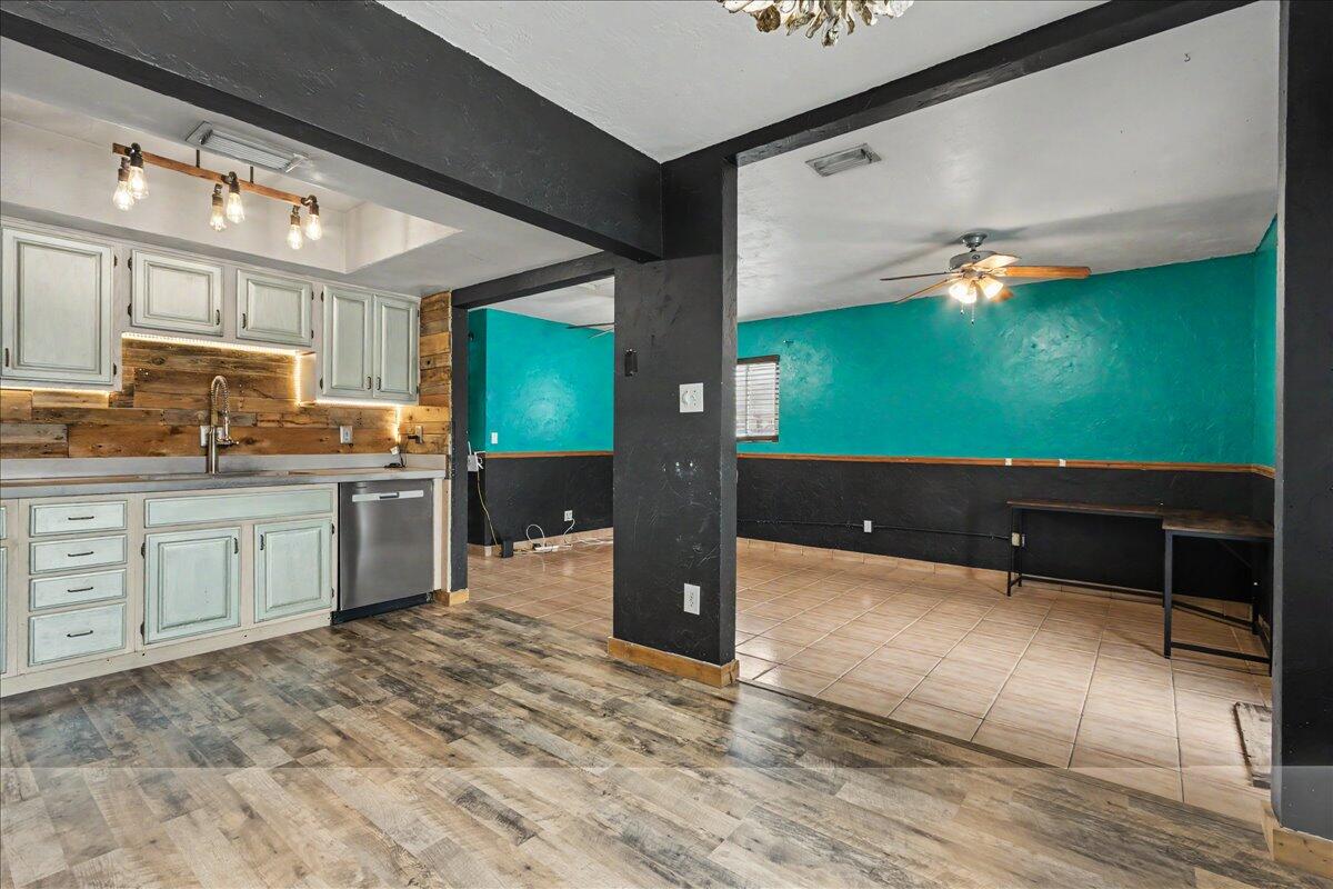 411 Southwest 1st Street Boca Raton, FL 33432 - Photo 13 of 47 Kitchen/Entry Way