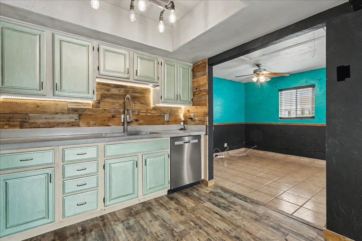 411 Southwest 1st Street Boca Raton, FL 33432 - Photo 9 of 47 Kitchen