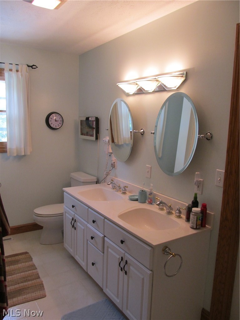 16723 Claridon Troy Road Burton, OH 44021 - Photo 19 of 30 Double sinks for Jack and Jill bath