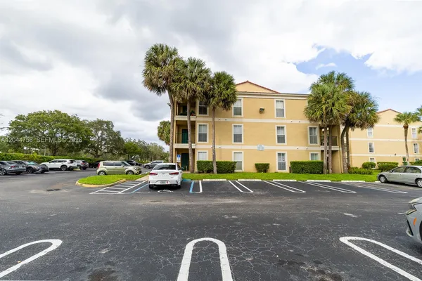 $1,650 | Savannah at Riverside Condominium, Coral Springs, FL 33071