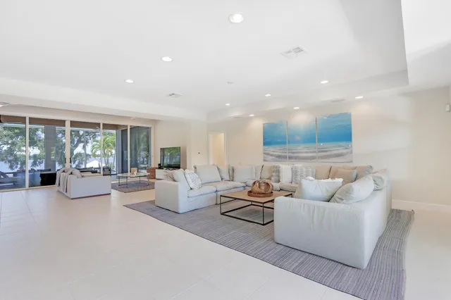 $15,000 | 11 North River Road, Sewall's Point, FL 34996