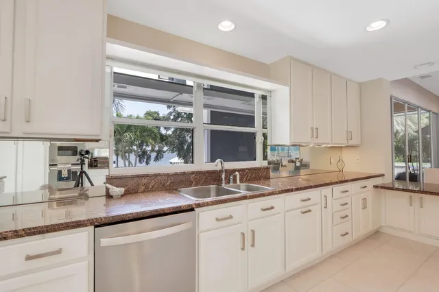 $15,000 | 11 North River Road, Sewall's Point, FL 34996