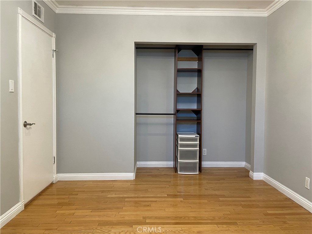 825 Delaware Road, Unit FRONT HOUSE Burbank, CA 91504 - Photo 18 of 37