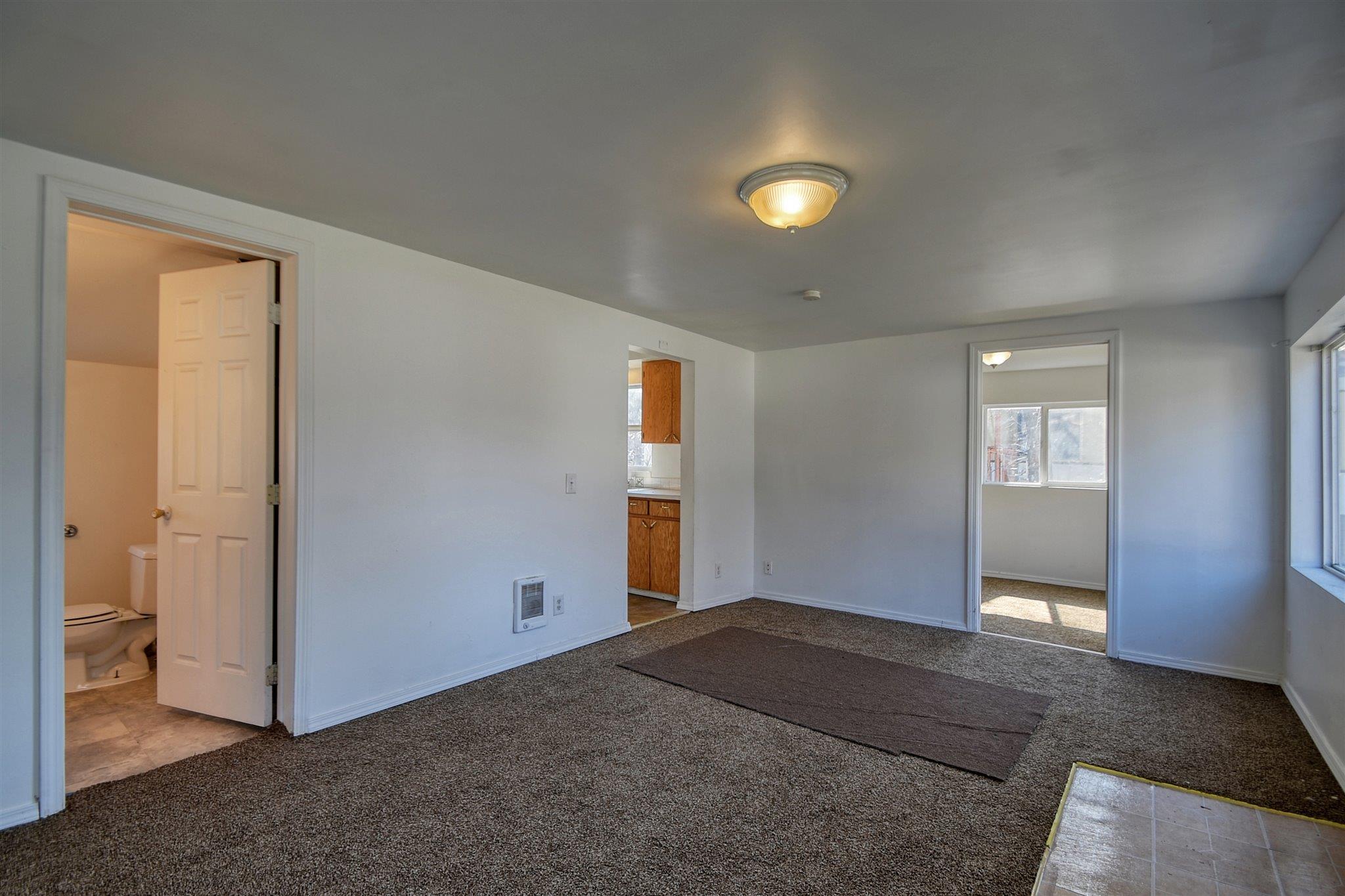 619 South McKinnon Road Spokane Valley, WA 99212 - Photo 4 of 15