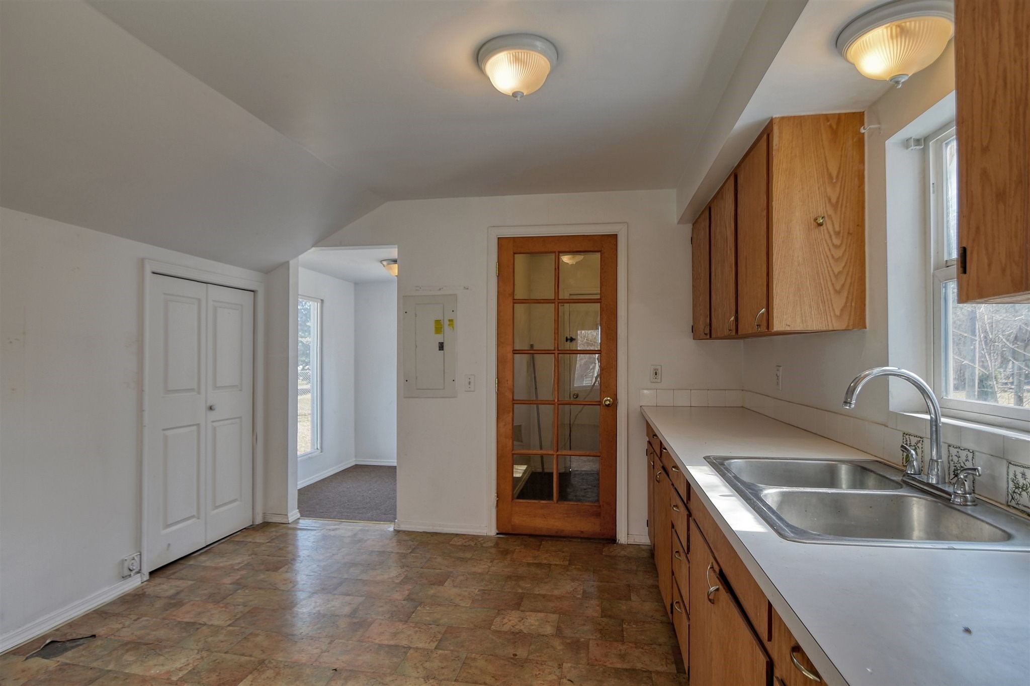 619 South McKinnon Road Spokane Valley, WA 99212 - Photo 9 of 15