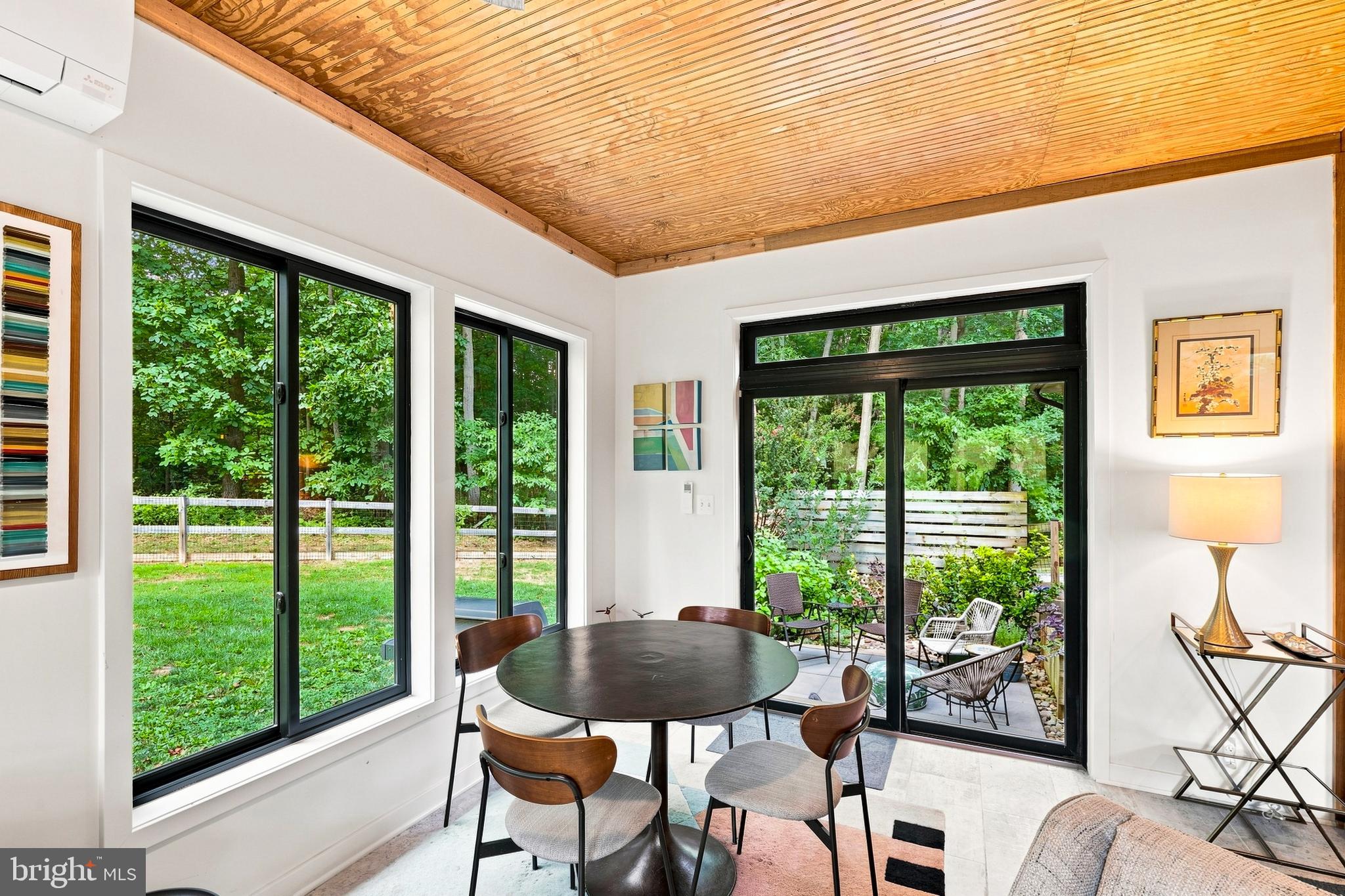 4244 Butler Road Glyndon, MD 21136 - Photo 18 of 50 Sunroom with breakfast nook