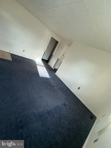 17 Propeller Drive Baltimore, MD 21220 - Photo 6 of 18 a view of a room