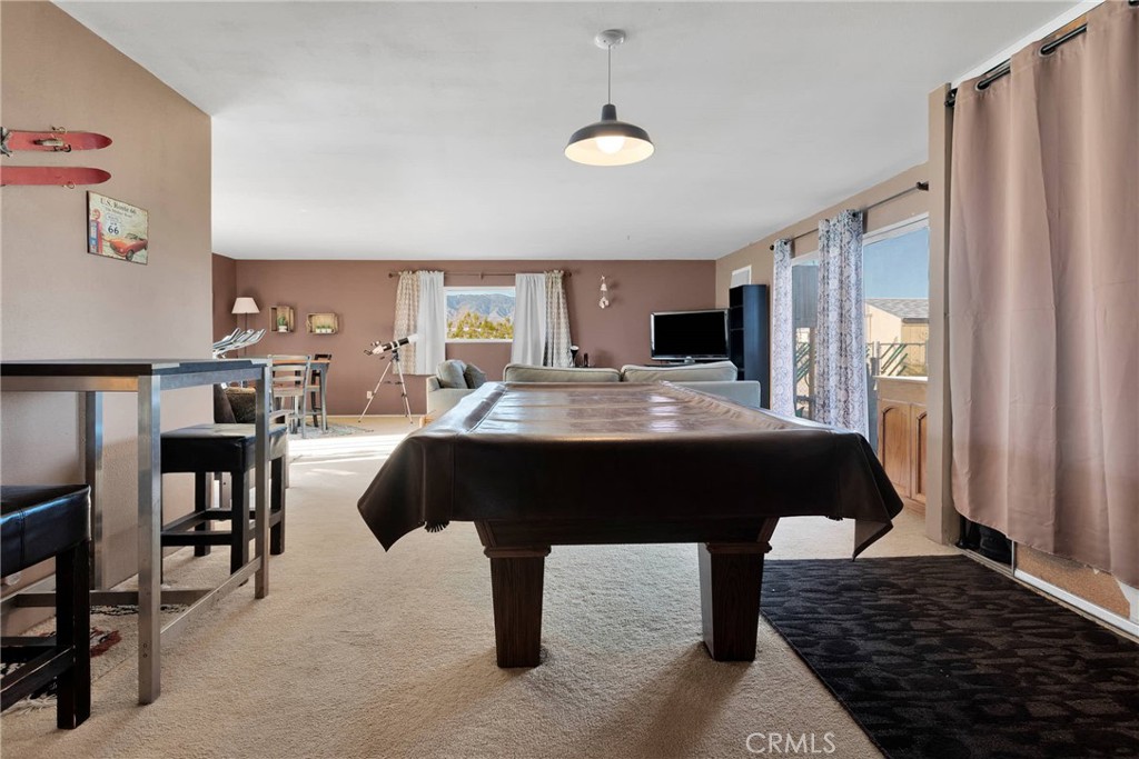 9482 Palomar Trail Lucerne Valley, CA 92356 - Photo 13 of 45 a living room with furniture