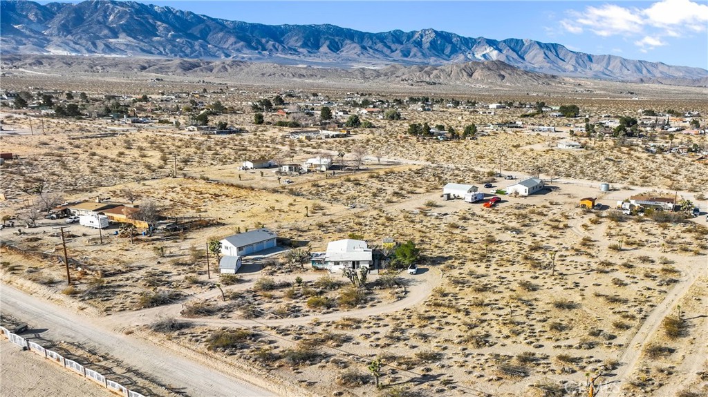 9482 Palomar Trail Lucerne Valley, CA 92356 - Photo 40 of 45 a view of city and mountain
