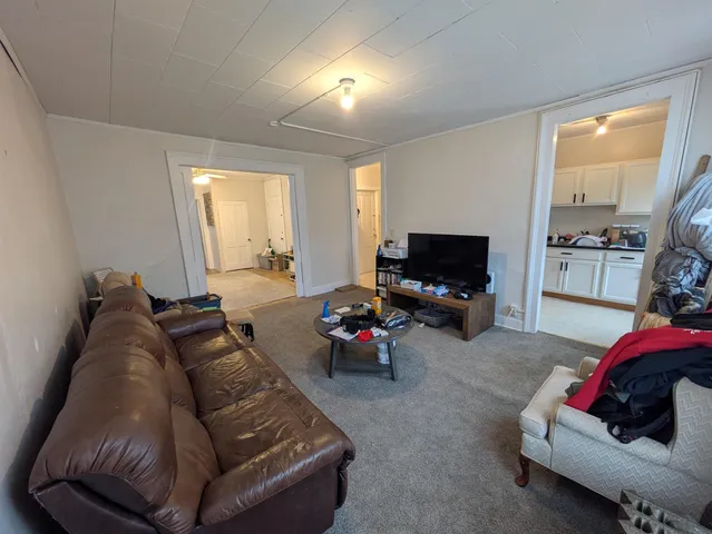 $600 | 15 West Main Street, Platteville, WI 53818