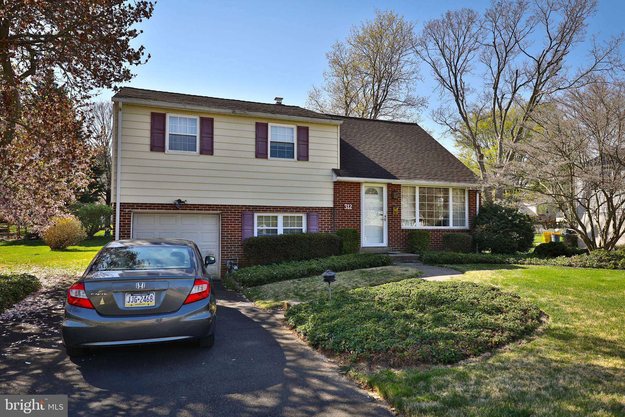 312 Poplar Road Flourtown, PA 19031 - Photo 2 of 18