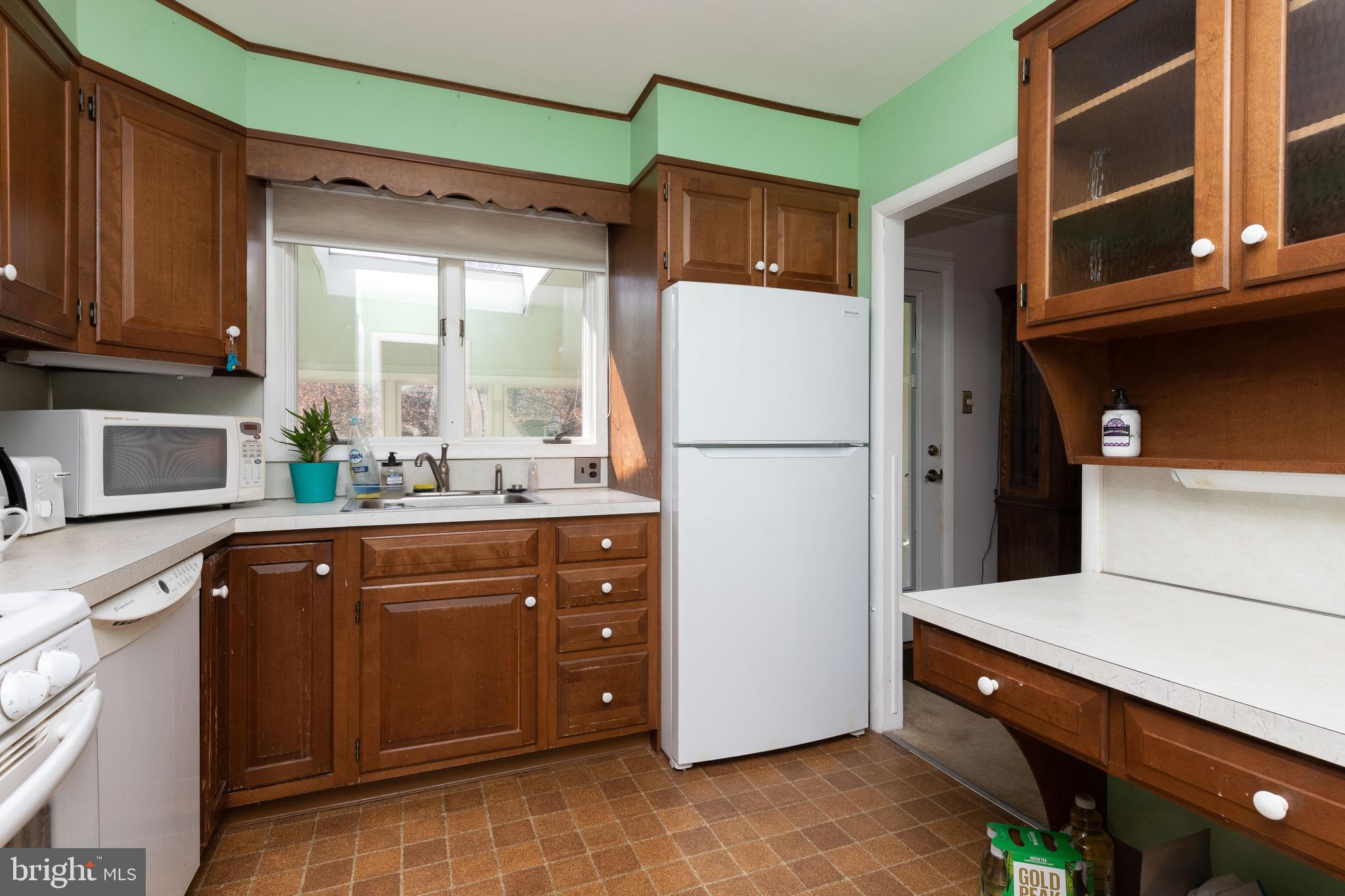312 Poplar Road Flourtown, PA 19031 - Photo 7 of 18