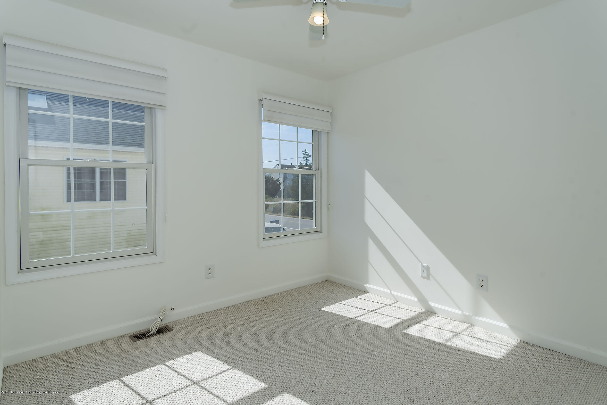 1401 Radio Road Little Egg Harbor, NJ 08087 - Photo 23 of 36 Guest Bed2