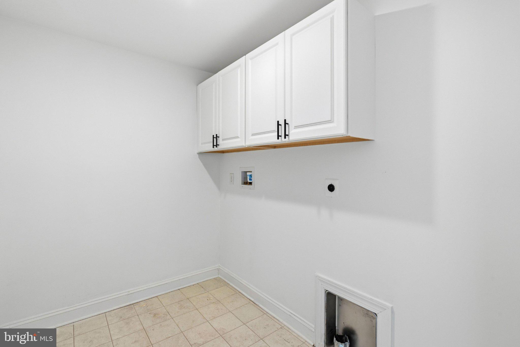41 Spring Mill Drive Warminster, PA 18974 - Photo 25 of 45 Bright and spacious laundry area.