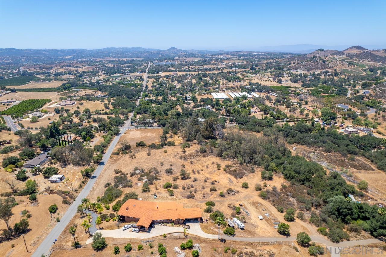15612 Fruitvale Road Valley Center, CA 92082 - Photo 32 of 33 a view of a city