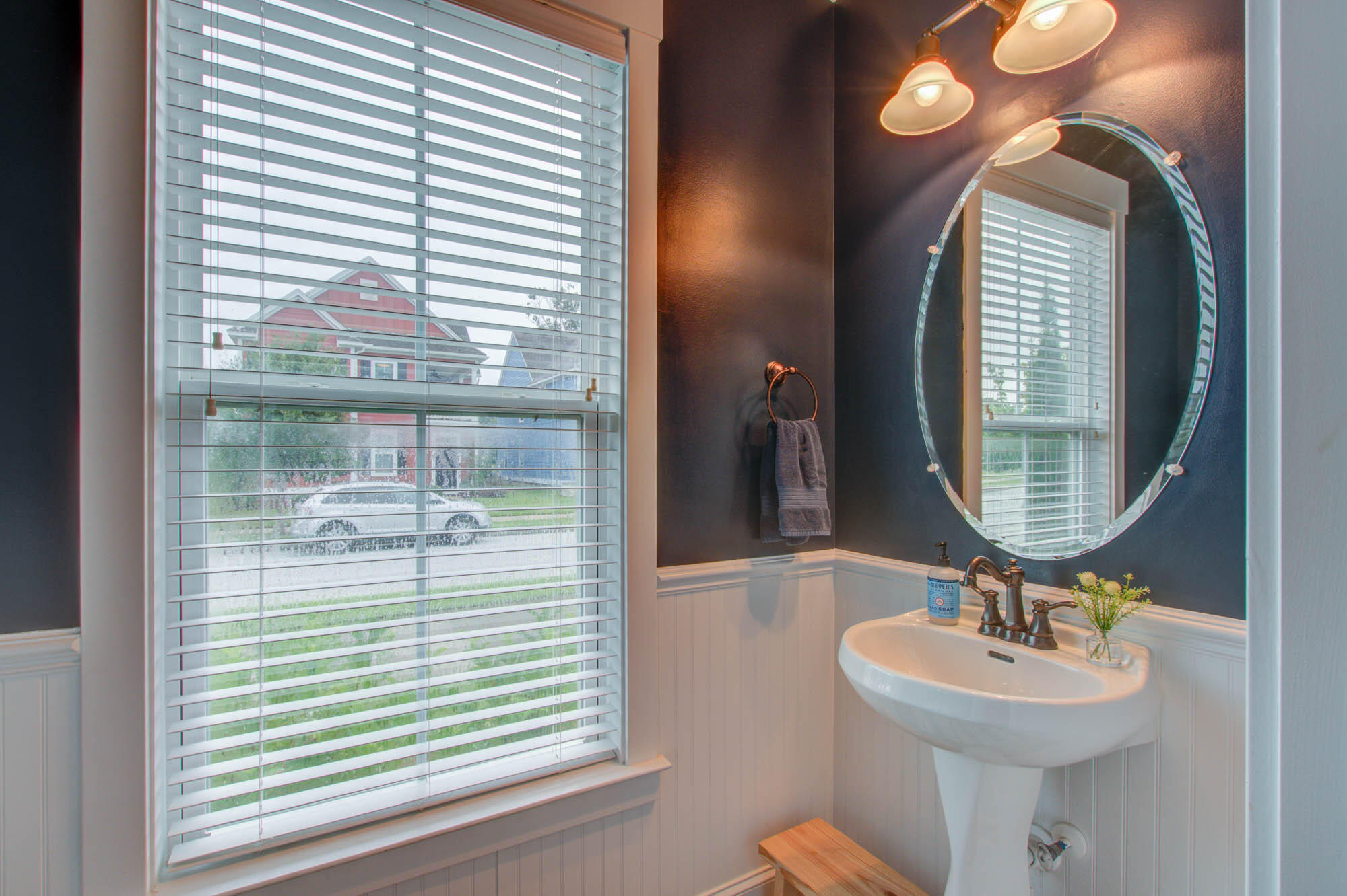 2918 Rutherford Way Charleston, SC 29414 - Photo 22 of 38 2918Rutherford-CalSiglerPhotography (23)