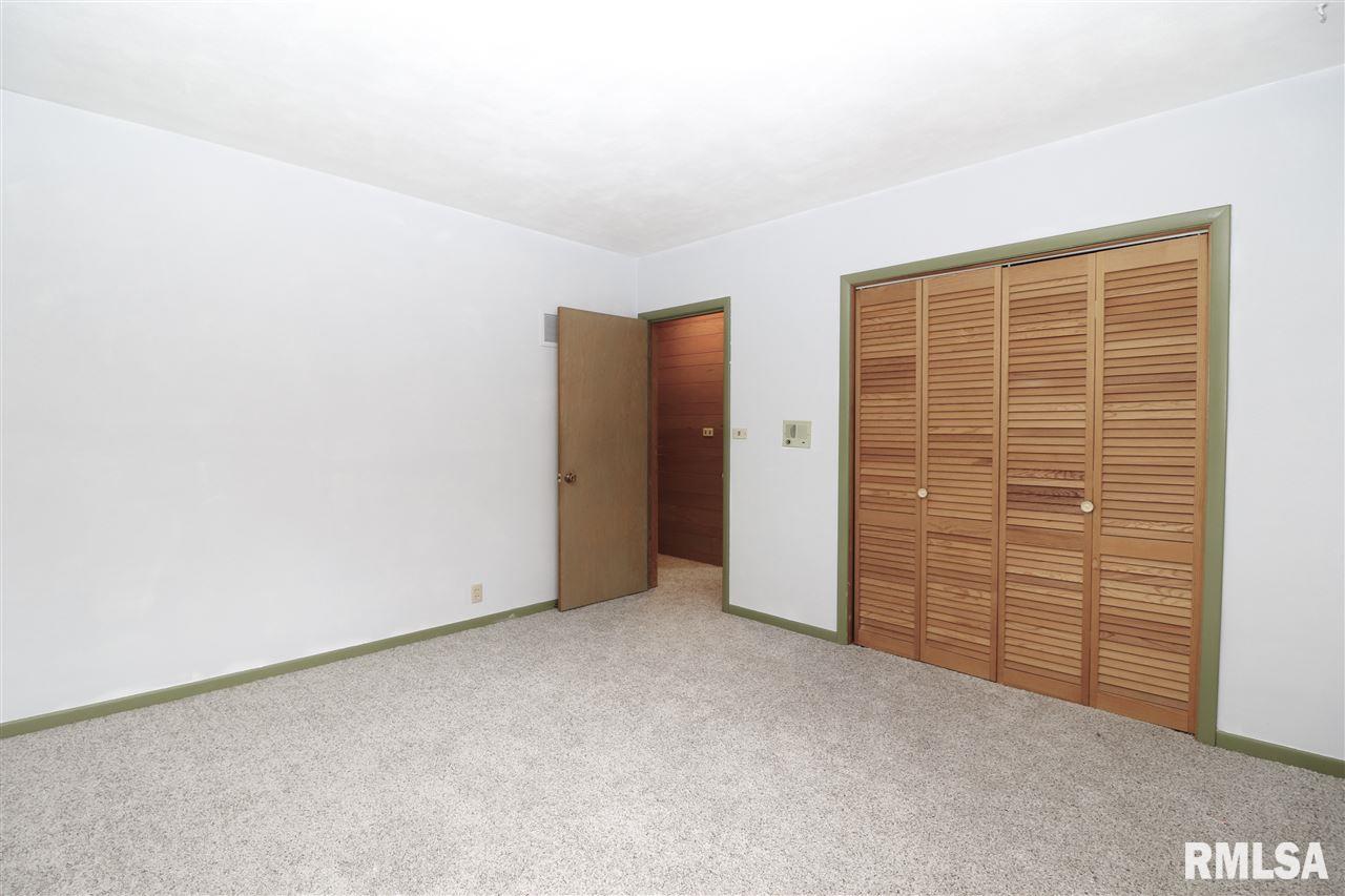 4626 East Lyndale Road Peoria, IL 61614 - Photo 21 of 36 Gallery Image 21