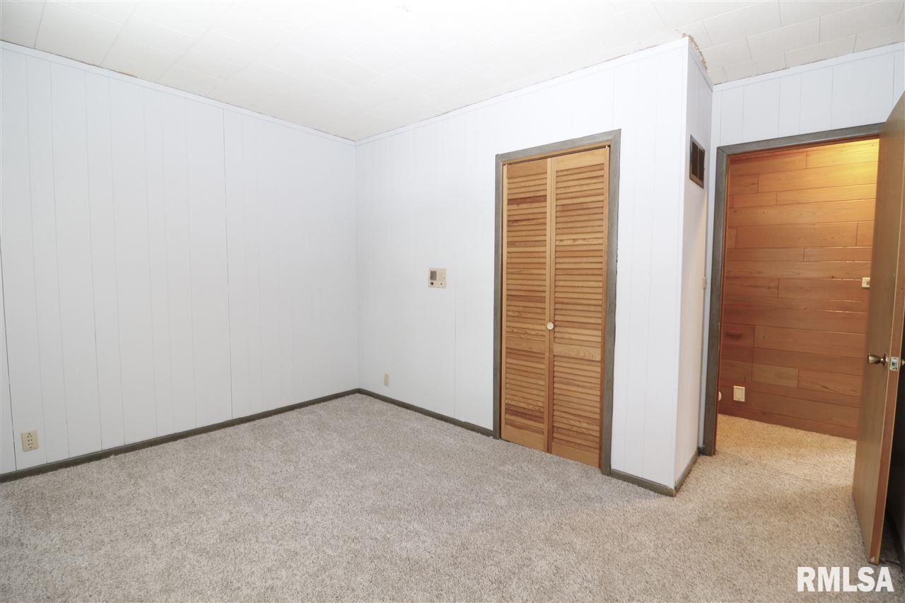 4626 East Lyndale Road Peoria, IL 61614 - Photo 26 of 36 Gallery Image 26