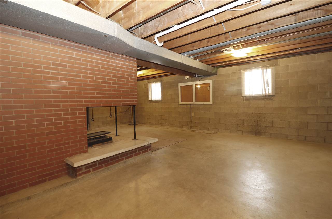 4626 East Lyndale Road Peoria, IL 61614 - Photo 28 of 36 Gallery Image 28