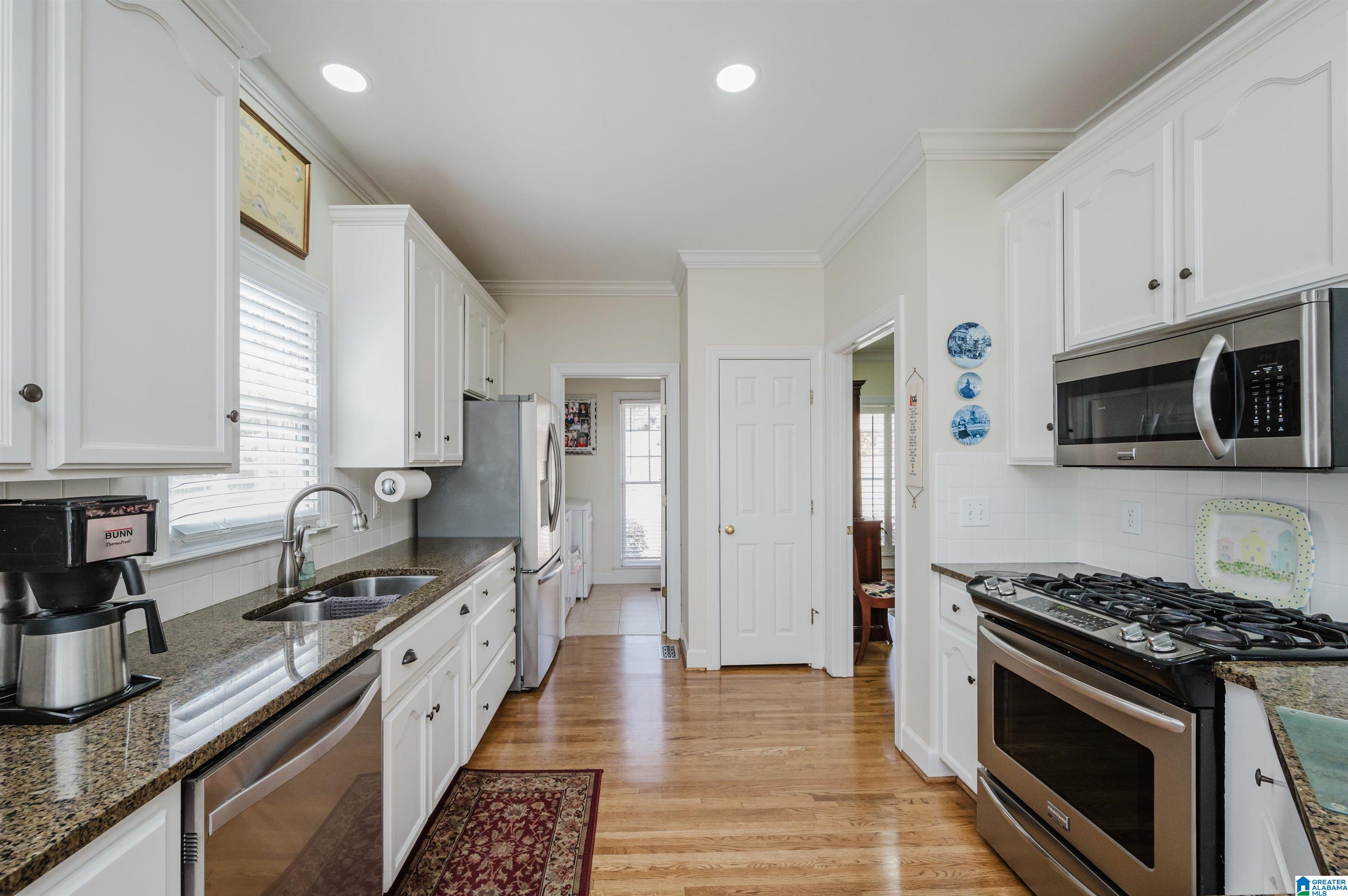 249 Shades Crest Road Hoover, AL 35226 - Photo 13 of 51