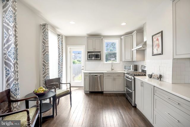 $540,000 | 858 East Thompson Street, Philadelphia, PA 19125