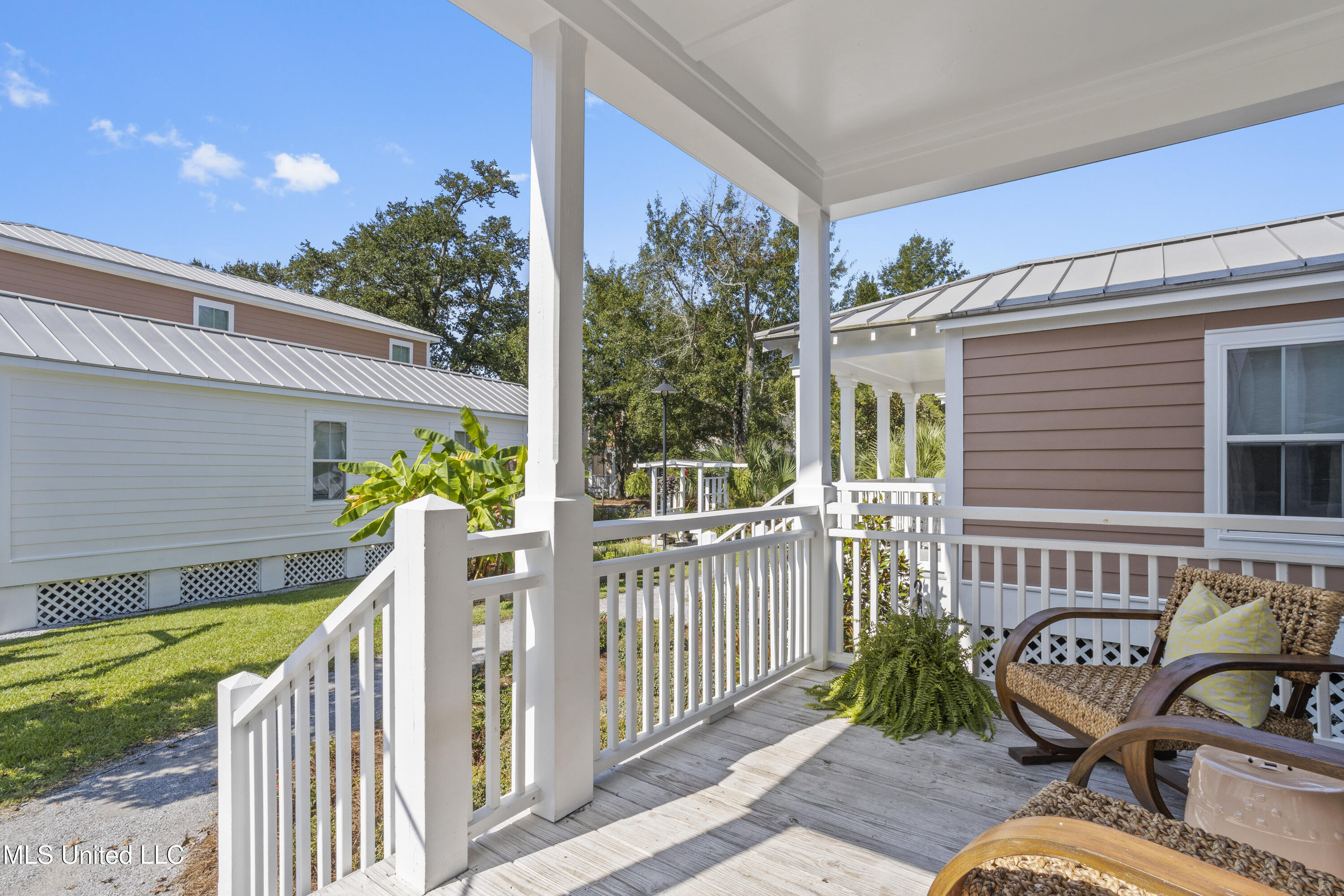 2207 Government Street, Unit 29 Ocean Springs, MS 39564 - Photo 22 of 27 Front Porch