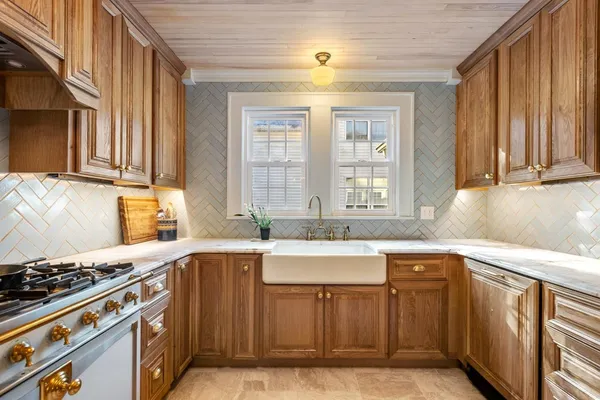 $2,300 | 821 Ingleside Avenue, Tallahassee, FL 32303