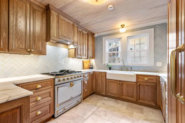 $2,500 | 821 Ingleside Avenue, Tallahassee, FL 32303