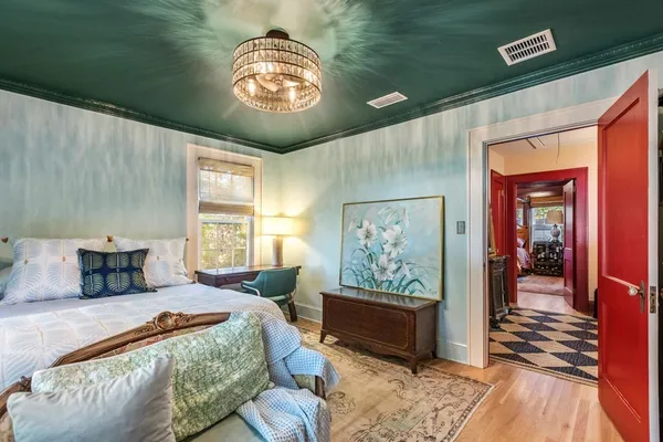 $2,300 | 821 Ingleside Avenue, Tallahassee, FL 32303