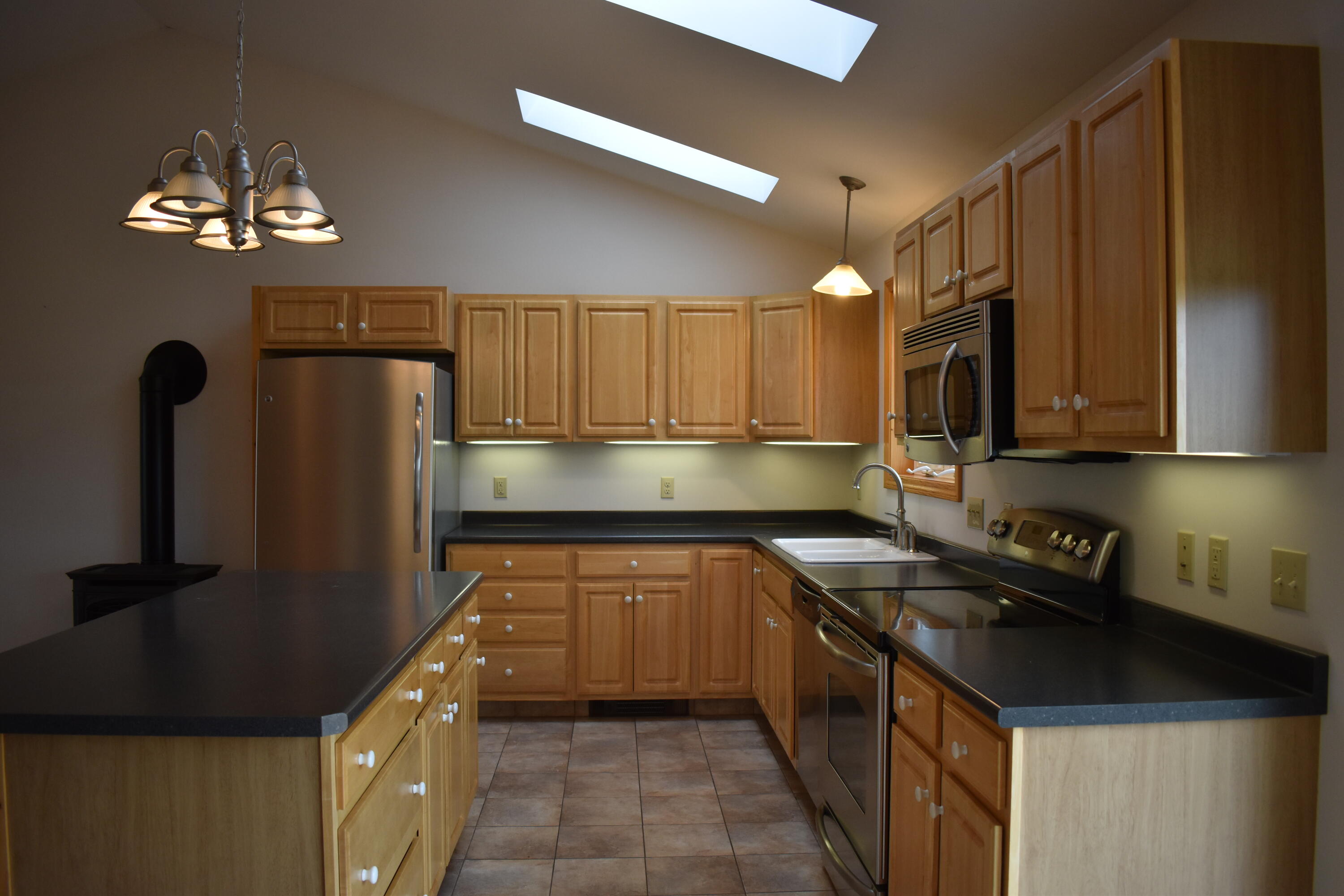 18-20 Blaisdell Road Monmouth, ME 04265 - Photo 7 of 48 DSC_0769