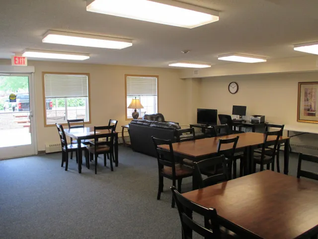 $700 | 2107 Nobles Street, Unit 205, Worthington, MN 56187