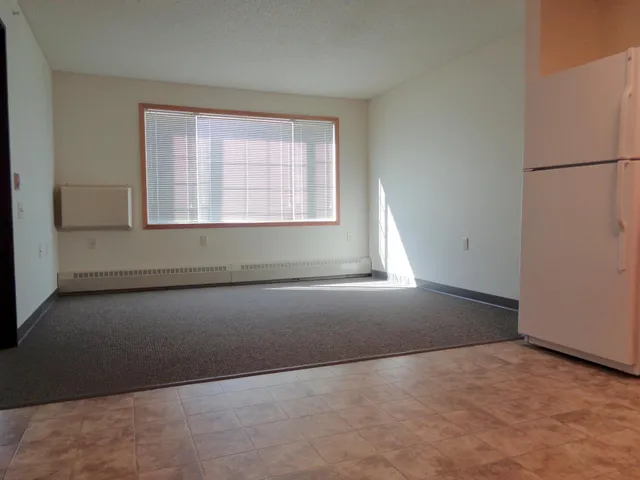 $700 | 2107 Nobles Street, Unit 205, Worthington, MN 56187